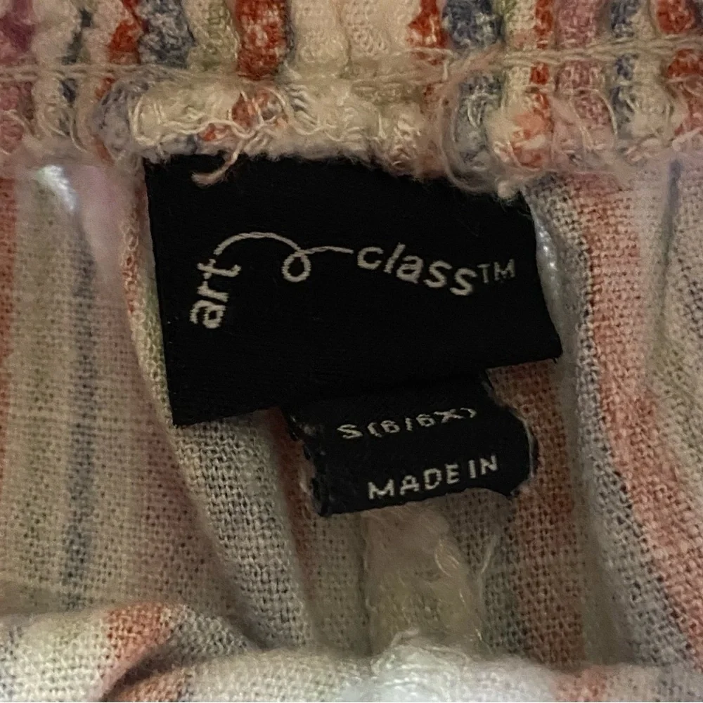 GIRLS SHORTS AND PANTS BUNDLE-SZE 6/7-DSG-ART CLASS